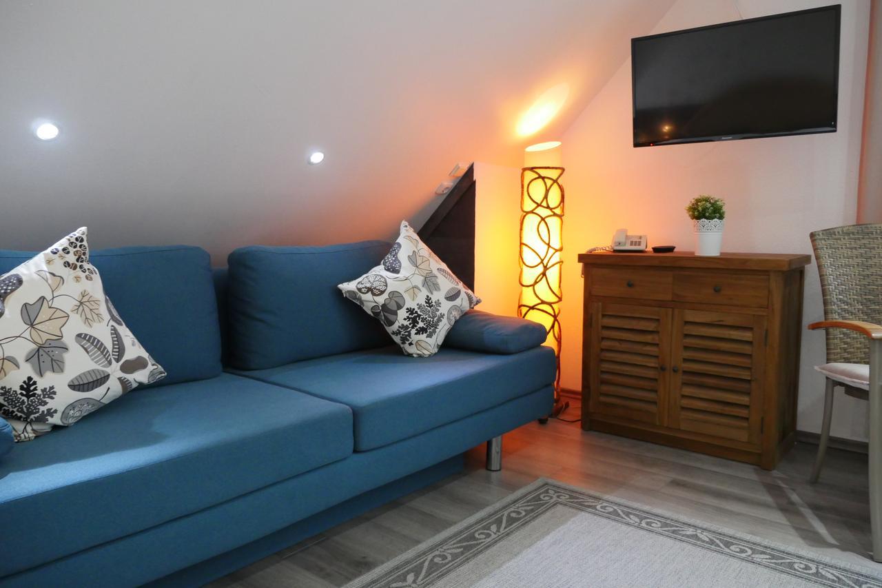 Hotel Refrather Hof Бергиш Гладбах Екстериор снимка